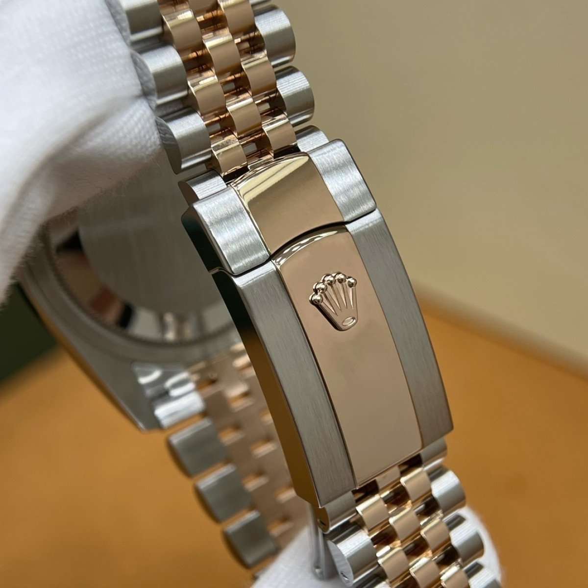 P5900 - m126231-0043