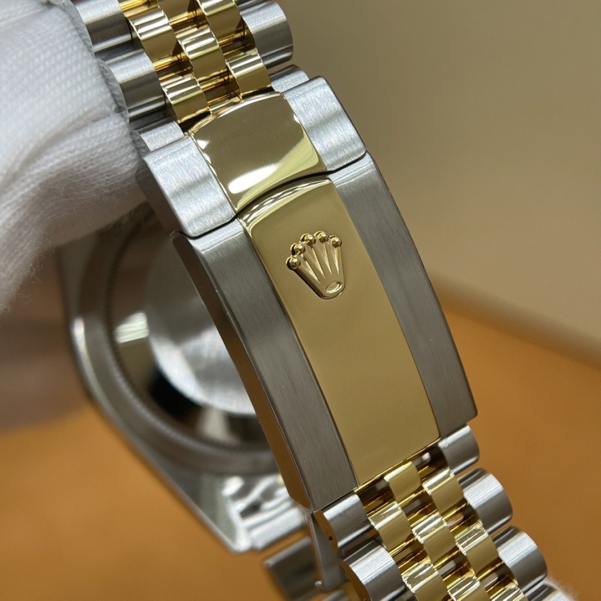 P5900 - m126233-0023