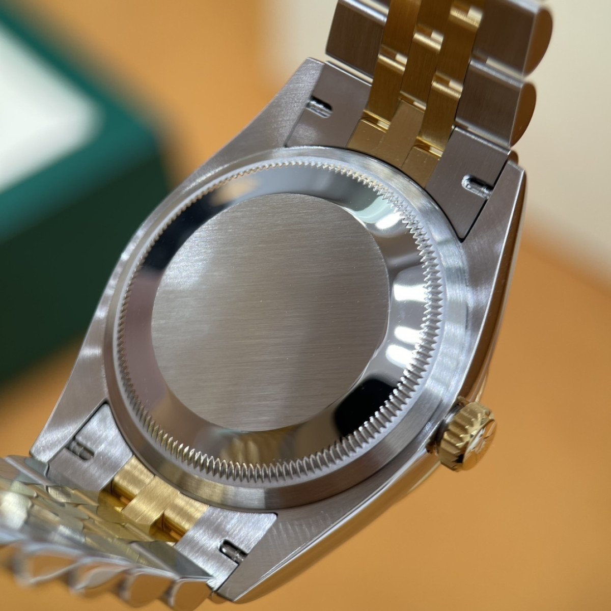 P5900 - m126233-0025