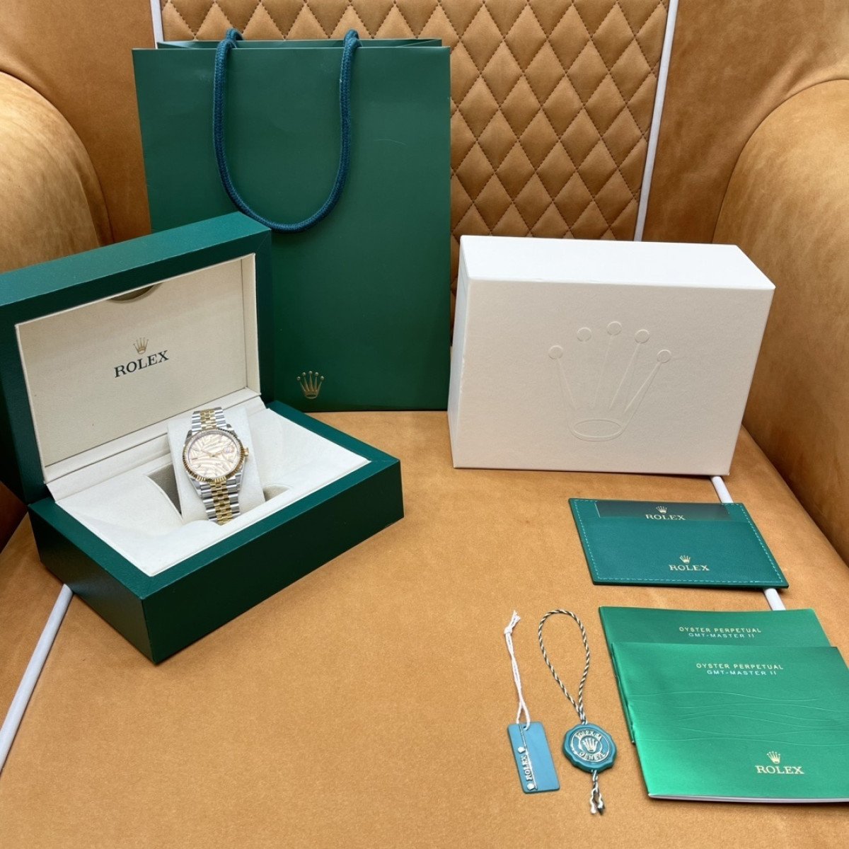 P5900 - m126233-0043