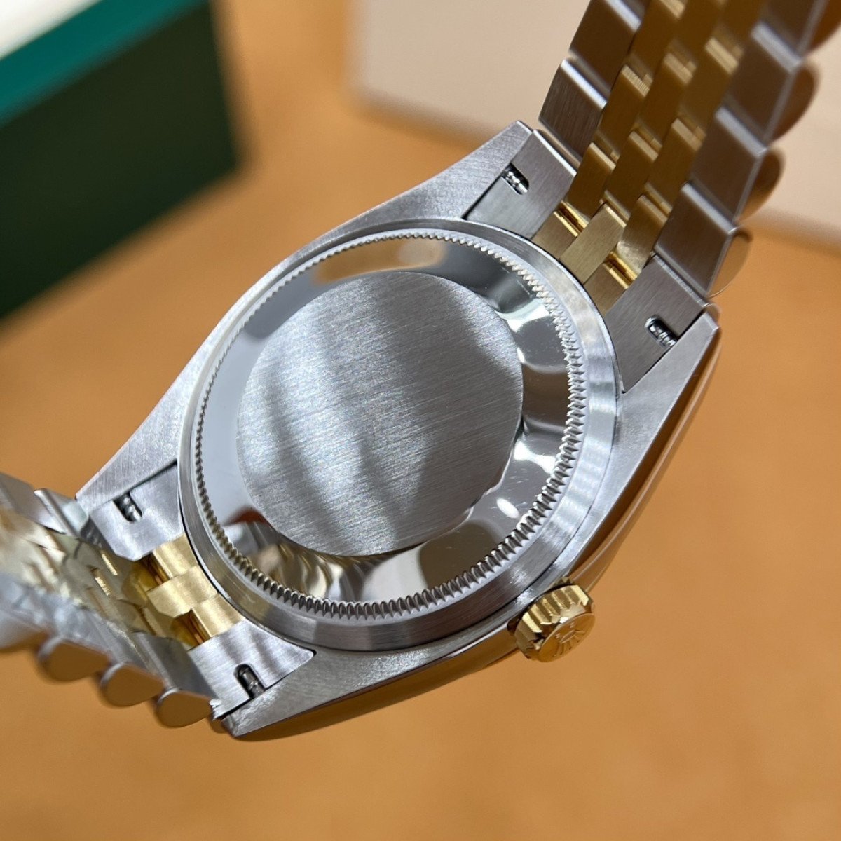 P5900 - m126233-0043