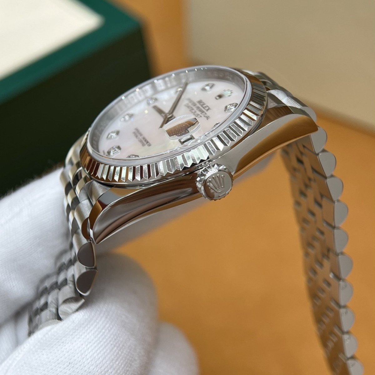 P5900 - m126234-0019