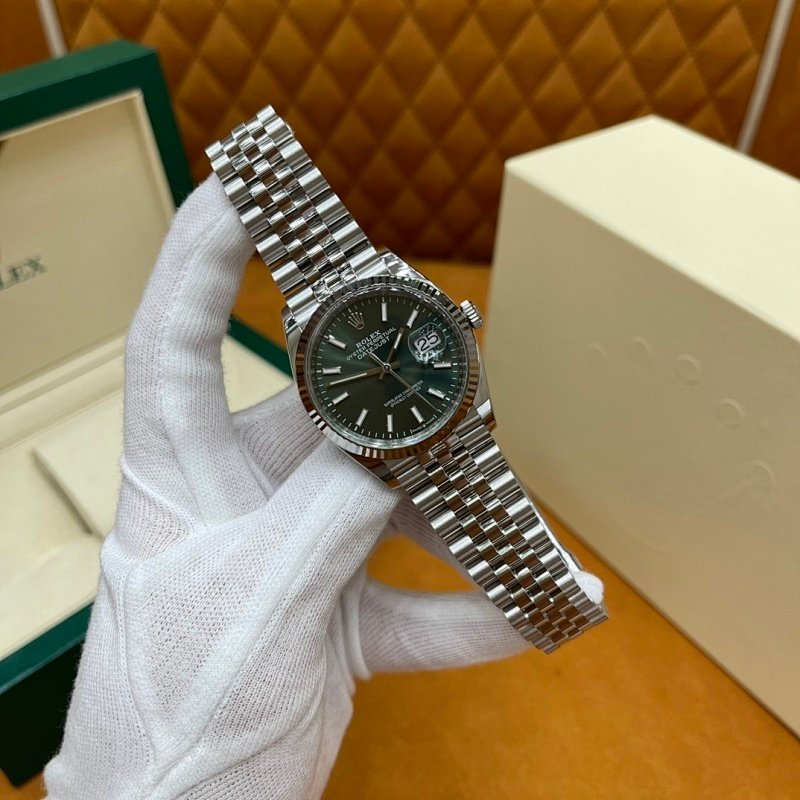 P5900 - m126234-0051