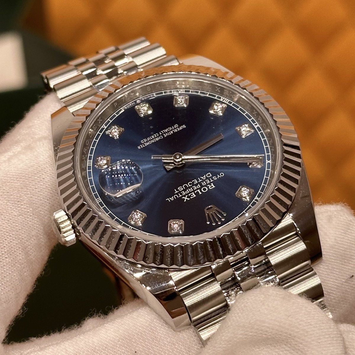 P6000 - m126334-0016