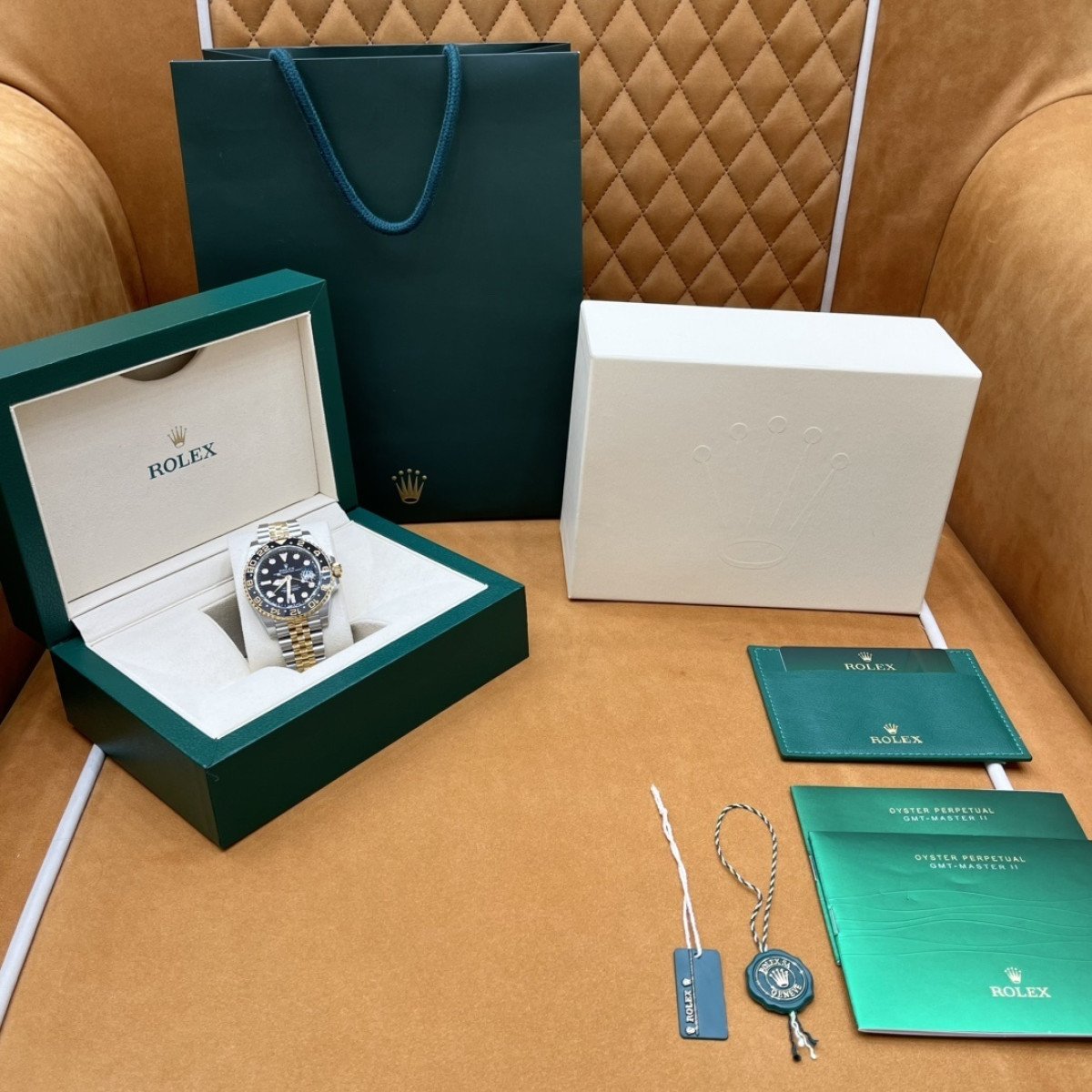 P8900 - m126713grnr-0001