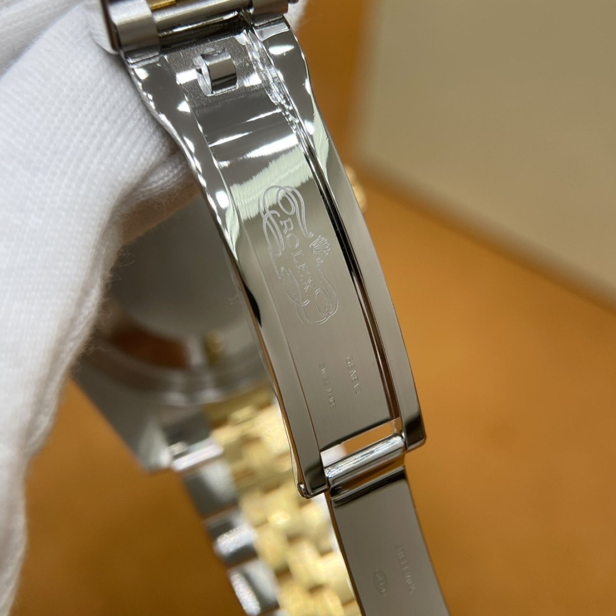 P8900 - m126713grnr-0001